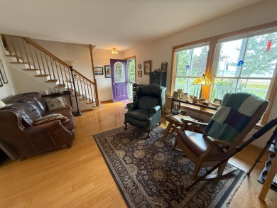 Waterfront home with a sandy beach on the shores of Lake Huron - photo 20