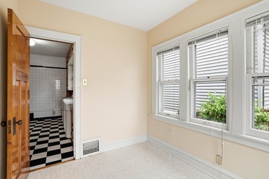 Farwell welcomes you with classic architecture, gardens, and - photo 20
