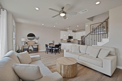 Lake Townhome/Townhouse Sale Pending in Grand Prairie, Texas