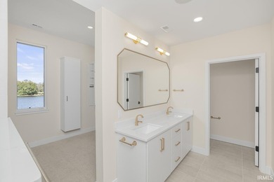 Last available penthouse in the 900 JCKSN Condos. This penthouse