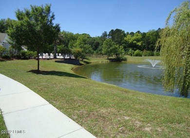 Upgraded 2 Bedroom Townhome with Attached Garage in Azalea - photo 31