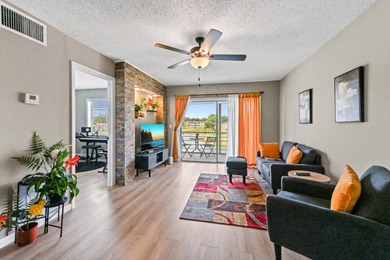 Prepare to be captivated by this gorgeously updated 2-bedroom - photo 3