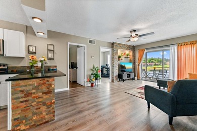 Prepare to be captivated by this gorgeously updated 2-bedroom - photo 5