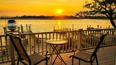 (private lake, pond, creek) Home For Sale in Harbor Isle New York