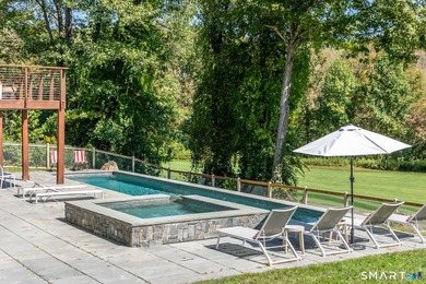 A spacious contemporary located in a resort quality setting - photo 3