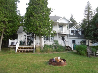 Waterfront home with a sandy beach on the shores of Lake Huron - photo 48