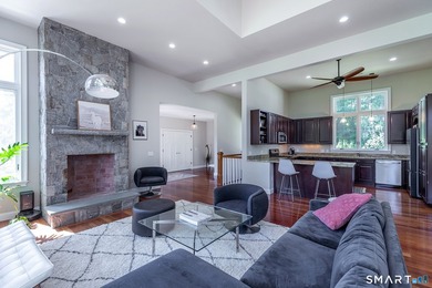 A spacious contemporary located in a resort quality setting - photo 9