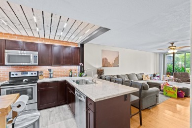 Lake Condo For Sale in Davie, Florida