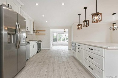 Looking for turnkey in prime location? Look no further. 107 - photo 13