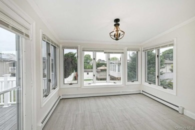 Looking for turnkey in prime location? Look no further. 107 - photo 14