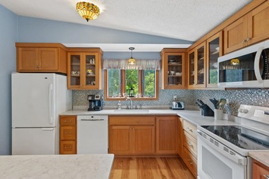 Lake Camelot Lake Access Home! Nicely updated and well cared for - photo 14