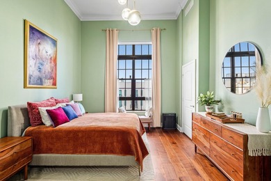 Fully upgraded 2 bed 2 bath plus a den! This stunning 5th-floor - photo 17