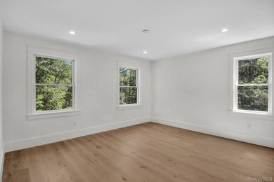 Discover the epitome of modern elegance at 95 North Summit - photo 18