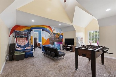 Luxury lakefront living! This one-of-a-kind waterfront home - photo 33