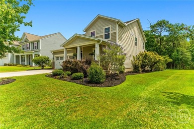 Welcome to this beautifully updated move in ready home located - photo 9