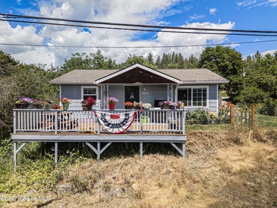 (private lake, pond, creek) Home Sale Pending in Bonners Ferry Idaho