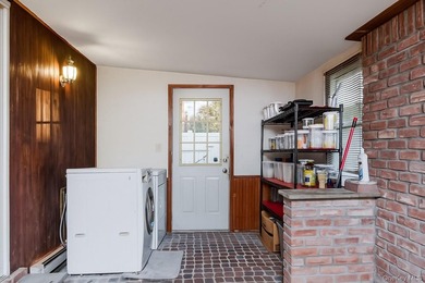 1012-N-Ontario-Ave-Lindenhurst-NY-11757 Turnkey 5-Bedroom - photo 16