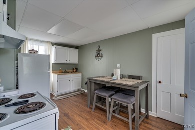 What an opportunity here!!! Absolutely PRIME location! Reputable - photo 23