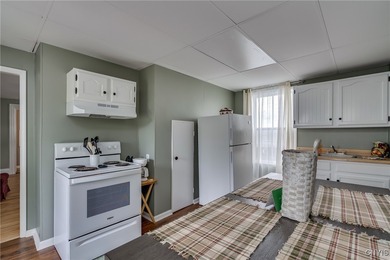 What an opportunity here!!! Absolutely PRIME location! Reputable - photo 24