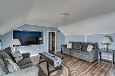 What an opportunity here!!! Absolutely PRIME location! Reputable - photo 32