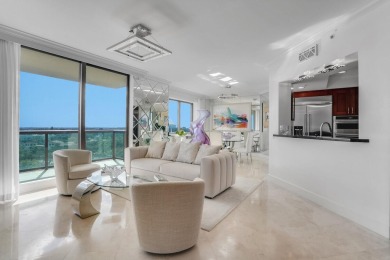 Lake Condo For Sale in Palm Beach Gardens, Florida