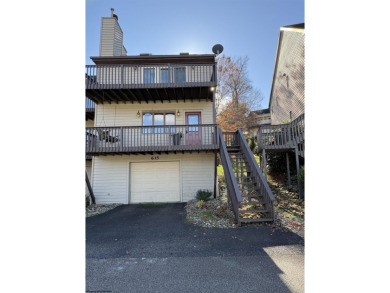 Lake Townhome/Townhouse For Sale in Morgantown, West Virginia