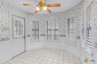 This garden style home is tucked away in pocket neighborhood - photo 12