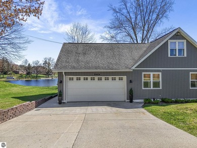 Look no further! This exceptional home checks all the boxes - photo 12