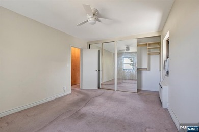 Welcome to this bright and spacious 1-bedroom, 1-bath unit - photo 17