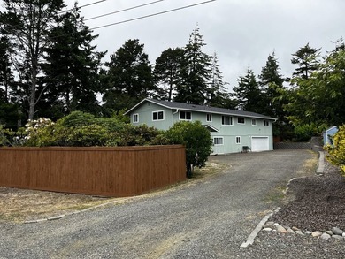 Versatile two-story home offering an ideal multi-generational - photo 3