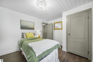 Look no further! This exceptional home checks all the boxes - photo 41