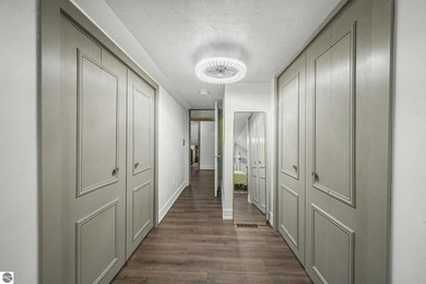 Look no further! This exceptional home checks all the boxes - photo 50