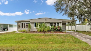 (private lake, pond, creek) Home For Sale in Polk City Florida
