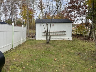 Opportunity awaits in the Yankee Green over 55 community! This - photo 4