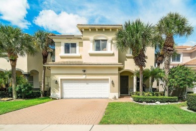 Lake Home For Sale in Boynton Beach, Florida