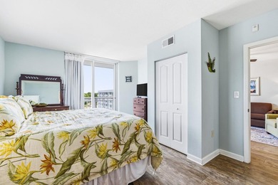Enjoy stunning marina and waterway views from your private - photo 20