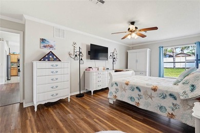 Enjoy the Florida lifestyle in this spacious and beautifully - photo 20