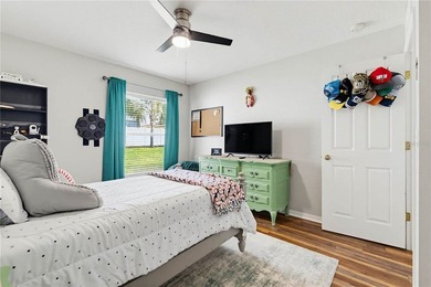 Enjoy the Florida lifestyle in this spacious and beautifully - photo 25