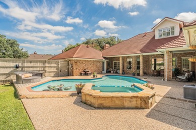 NESTLED WITHIN THE EXCLUSIVE GATED COMMUNITY OF COTTONWOOD - photo 37