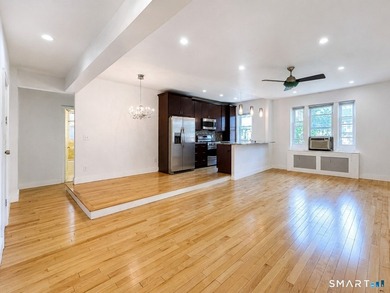 Enjoy effortless living in this sun-filled one-bedroom, one-bath - photo 1