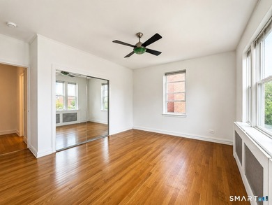 Enjoy effortless living in this sun-filled one-bedroom, one-bath - photo 8