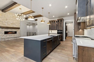 Incredible move-in-ready semi-custom ranch by Haven Builders - photo 10
