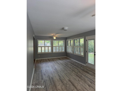 Conveniently on Lady's Island in Royal Pines Estates with over a - photo 12