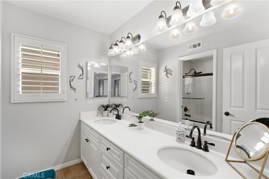 VIEWS-VIEWS-VIEWS!! Located on a quiet cul-de-sac directly on - photo 18