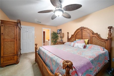 Beautifully furnished 2-bedroom, 2-bath canal-front villa with - photo 21