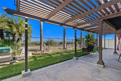VIEWS-VIEWS-VIEWS!! Located on a quiet cul-de-sac directly on - photo 21