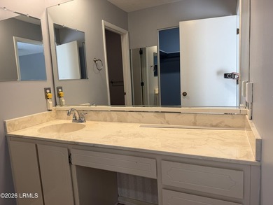 Conveniently on Lady's Island in Royal Pines Estates with over a - photo 25
