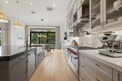 Welcome to a custom-designed turnkey Riverside model in the - photo 25