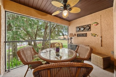 Beautifully furnished 2-bedroom, 2-bath canal-front villa with - photo 33