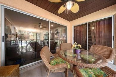 Beautifully furnished 2-bedroom, 2-bath canal-front villa with - photo 34
